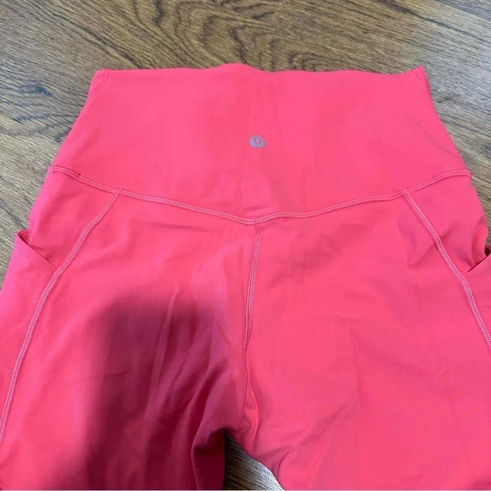 Lululemon Vibrant Pink Leggings size 8 sports yoga run